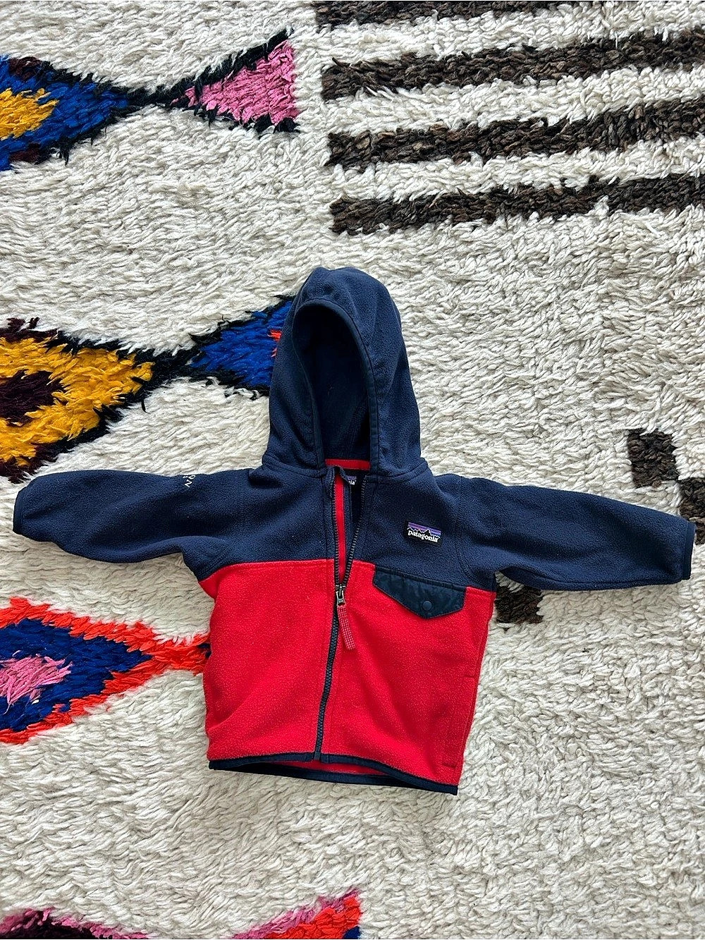 Patagonia Baby Hoody Red & Blue 3-6M. Bandon Dunes embroidery